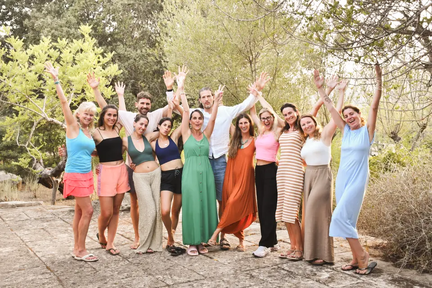 Group picture - fellow travelers and like-minded souls at Yoga and Deep Transformation Retreat Mallorca